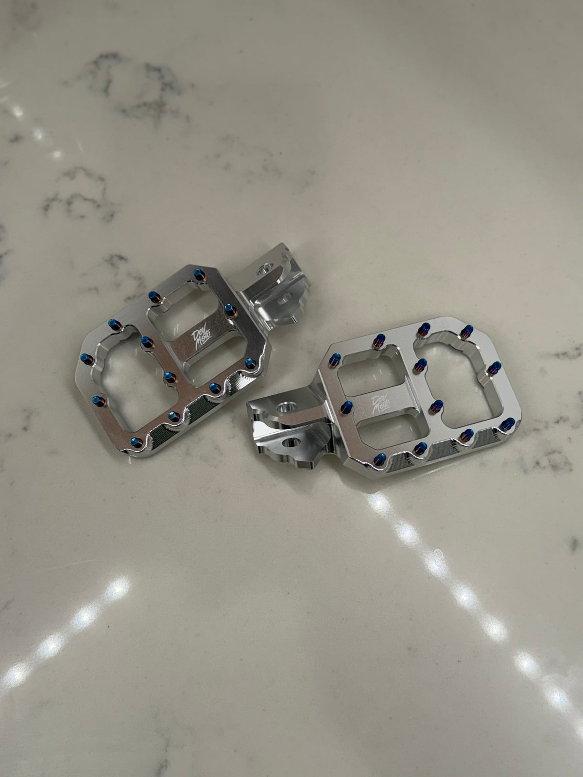 E-Moto Foot Pegs DevMoto