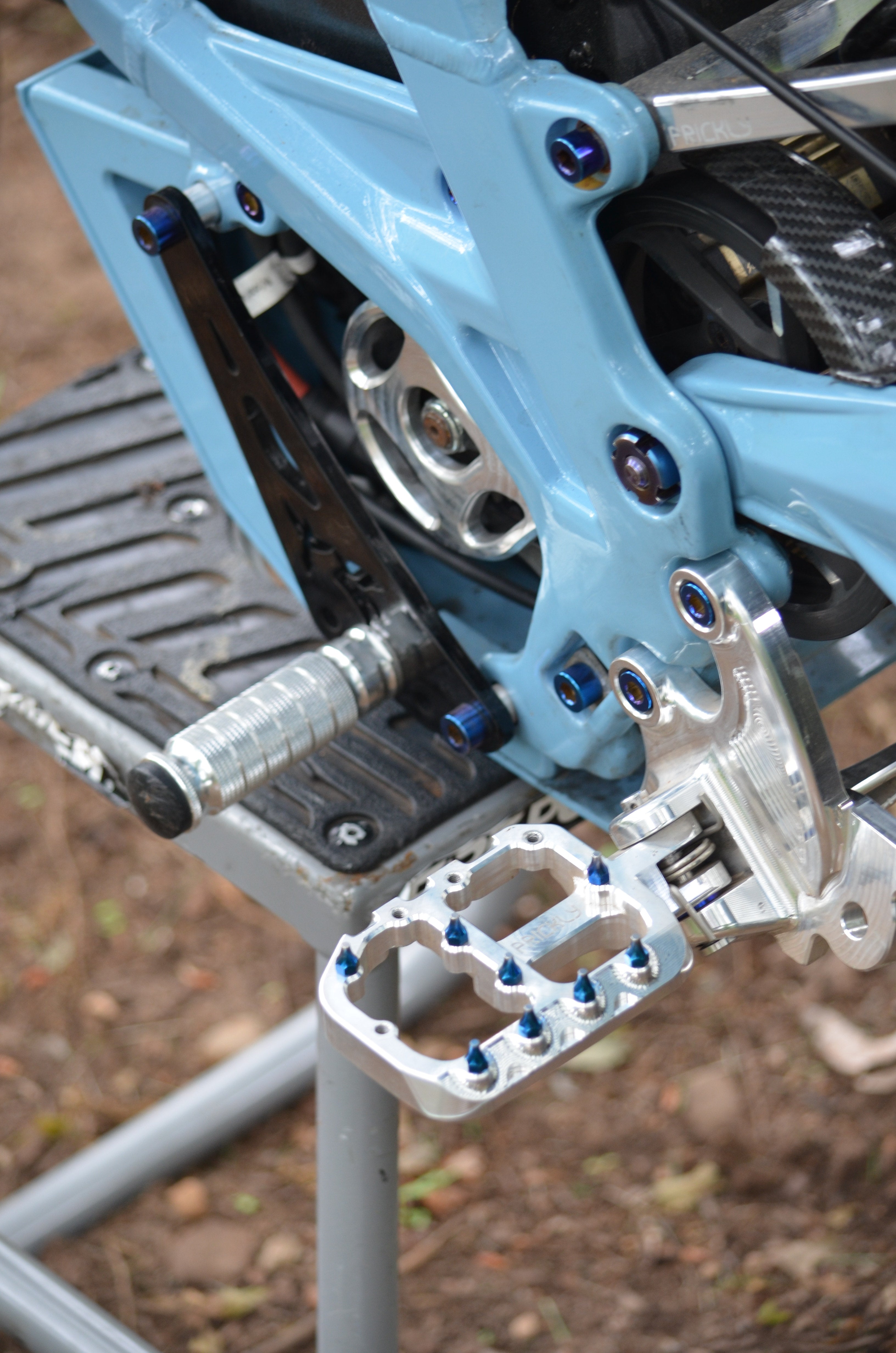 Surron LBX Shift Lock & Bracket (Ships USA - TG Racing) TG Racing